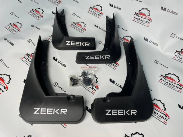Брызговики Zeekr 009
